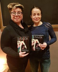 Fotografía de Montse y Andrea, colaboradora e inspiración para los relatos de la obra.