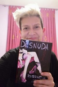 Retrato artístico de Vivi inspirado en los versos del libro Desnuda.